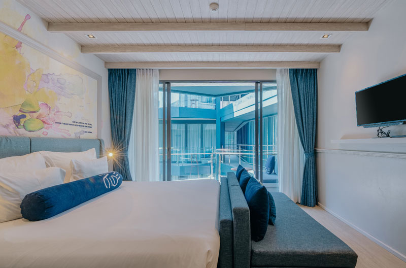 Deluxe Double bed