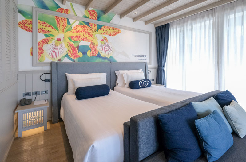 Deluxe Twin bed
